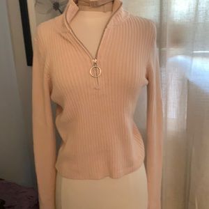 Silence & Noise light peach/pink sweater